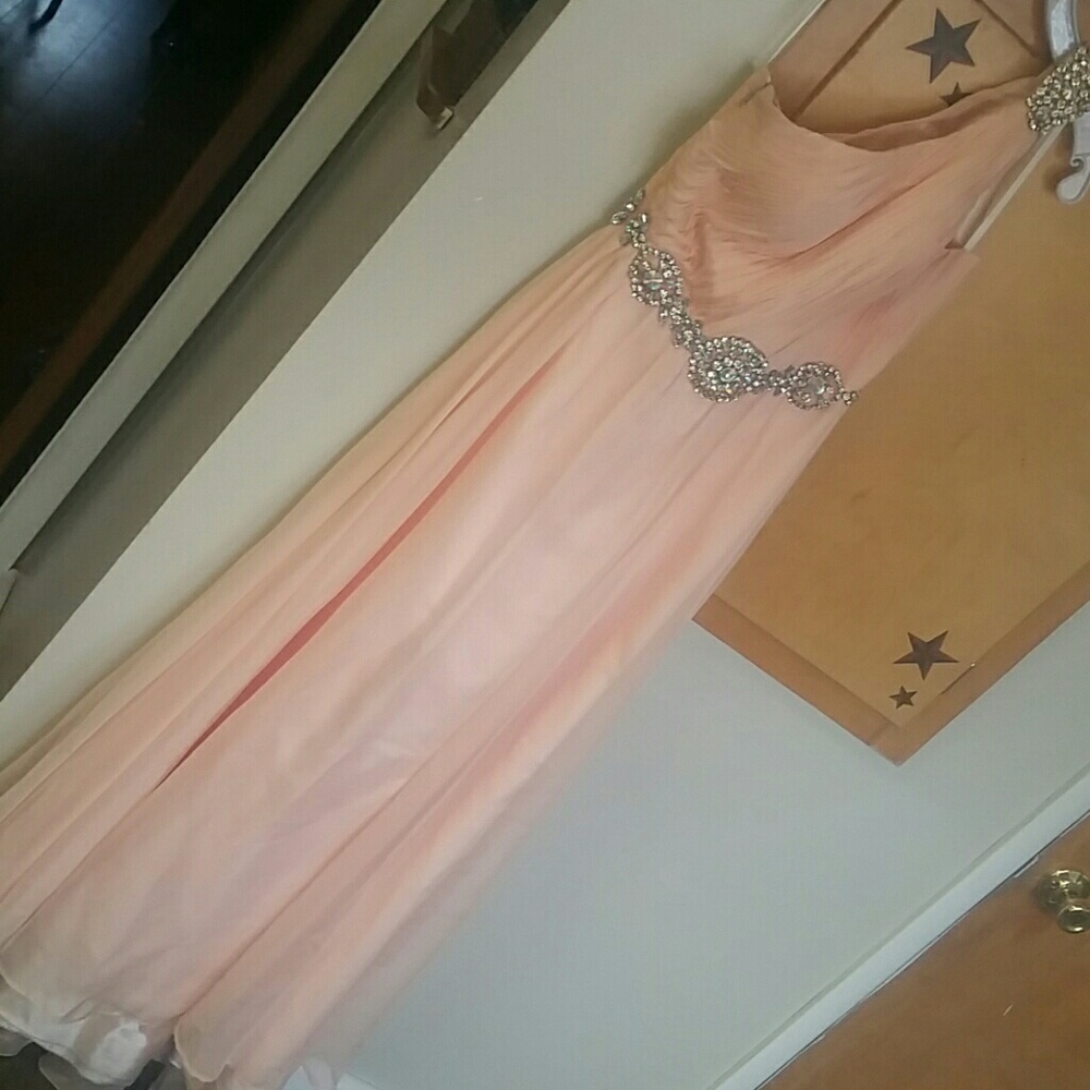 Dress - Picture 2 of 4